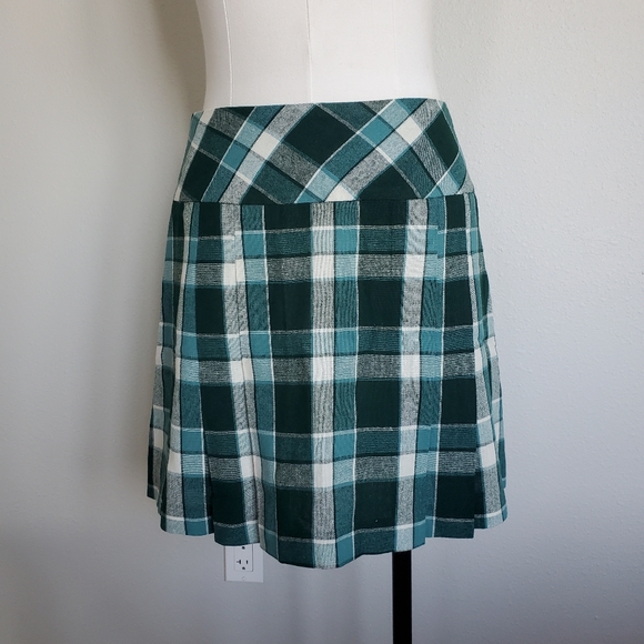 Plaid skirt with pleats size 8 - Picture 1 of 3